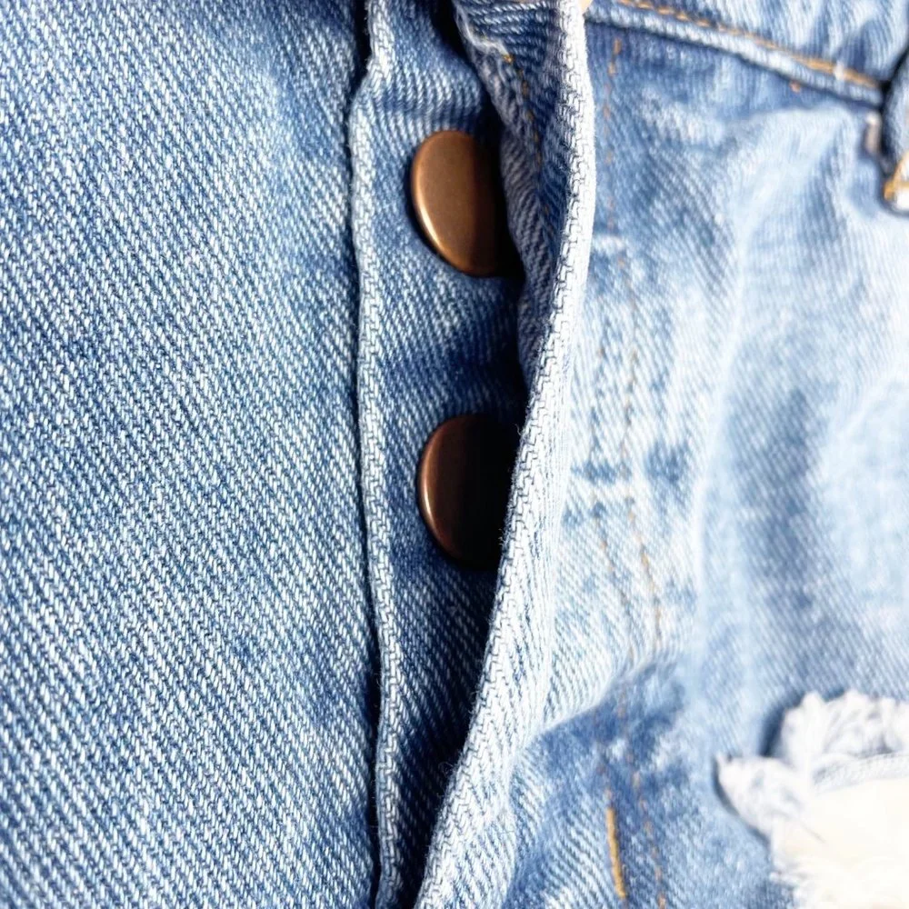 Forever 21 Distressed Button Fly Jean Shorts Size 12